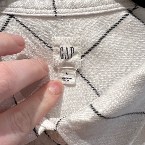 Lightweight white flannel with black windowpane pattern Gap Size L - Picture 2 of 4